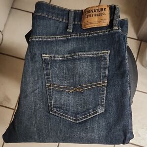Signature by Levi Strauss Blue Classic Straight Jeans